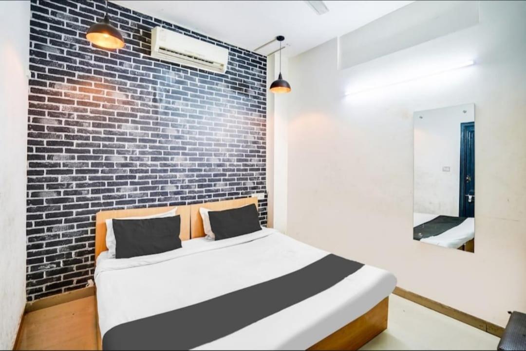Hotel Krishna Lajpat Nagar 1- Couple Friendly New Delhi